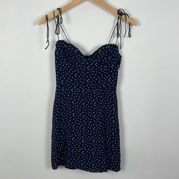 Aritzia | Wilfred Fable Dress - 2 - Picture 2 of 8